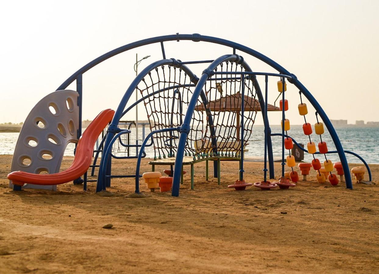 Hotel & Resort Golden Marina Yanbu Exterior foto