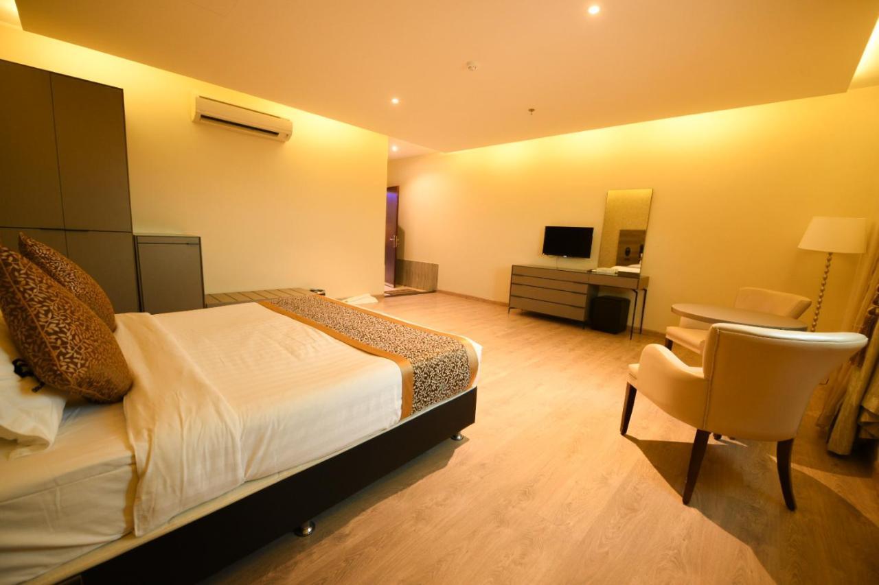 Hotel & Resort Golden Marina Yanbu Exterior foto