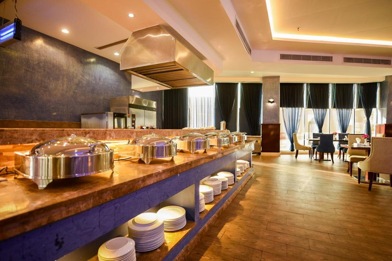 Hotel & Resort Golden Marina Yanbu Exterior foto