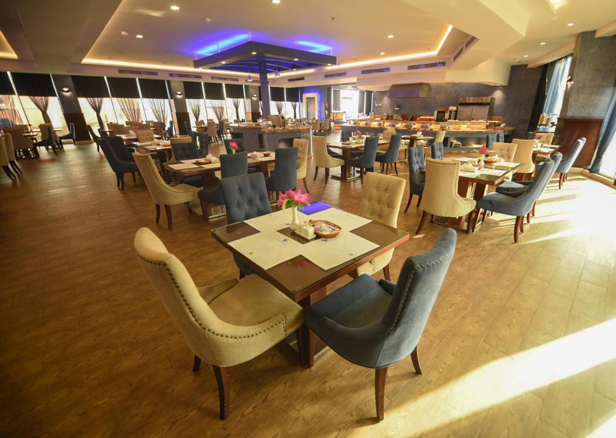 Hotel & Resort Golden Marina Yanbu Exterior foto