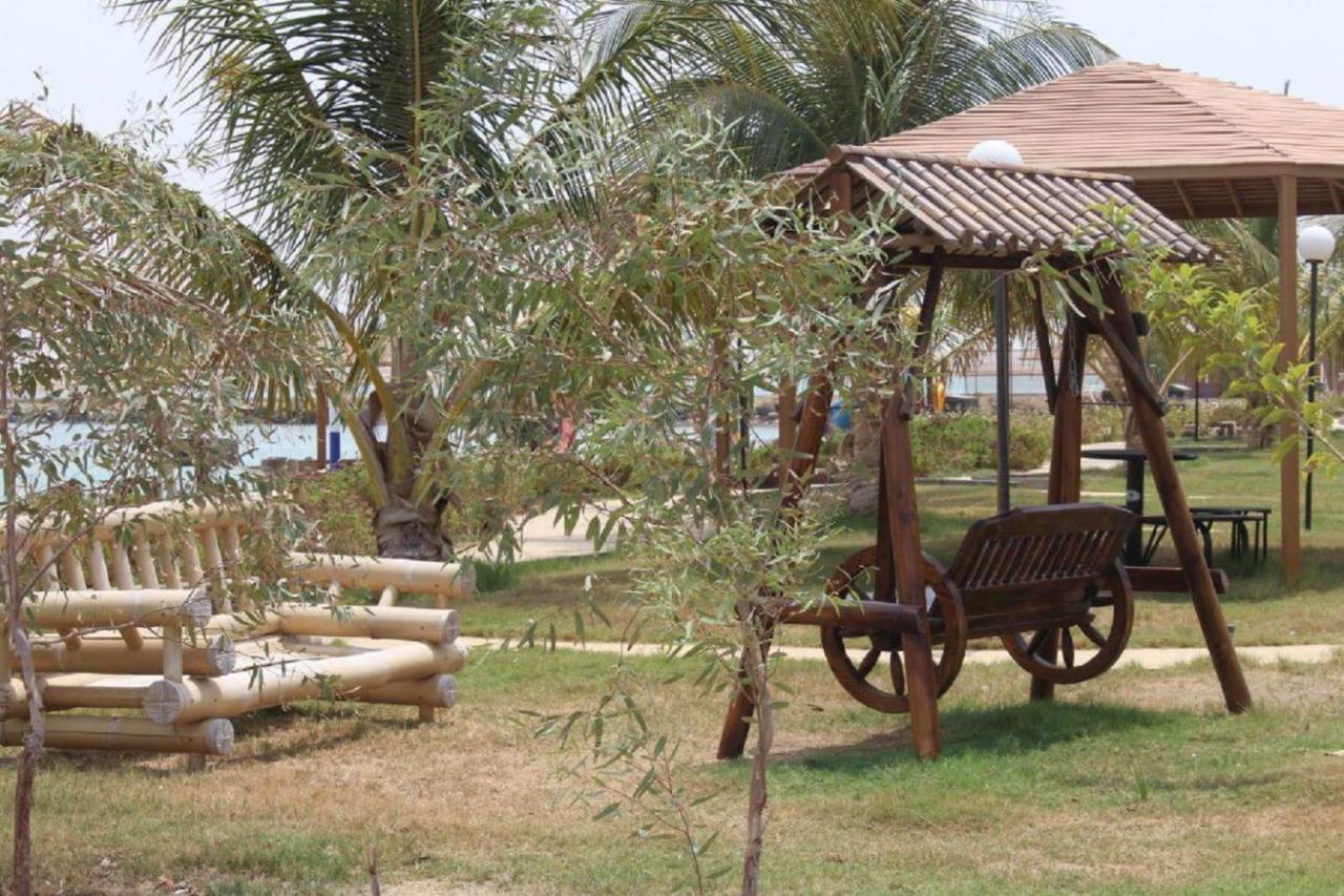 Hotel & Resort Golden Marina Yanbu Exterior foto
